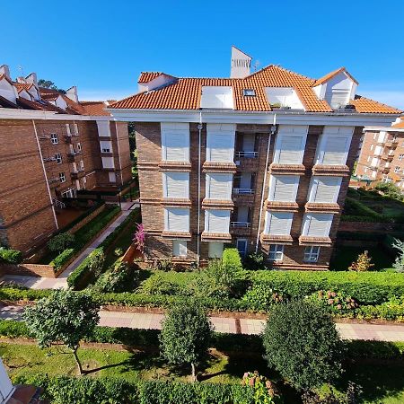 Noja. Piso En Noja A 5 Minutos De La Playa De Ris Apartment Bagian luar foto